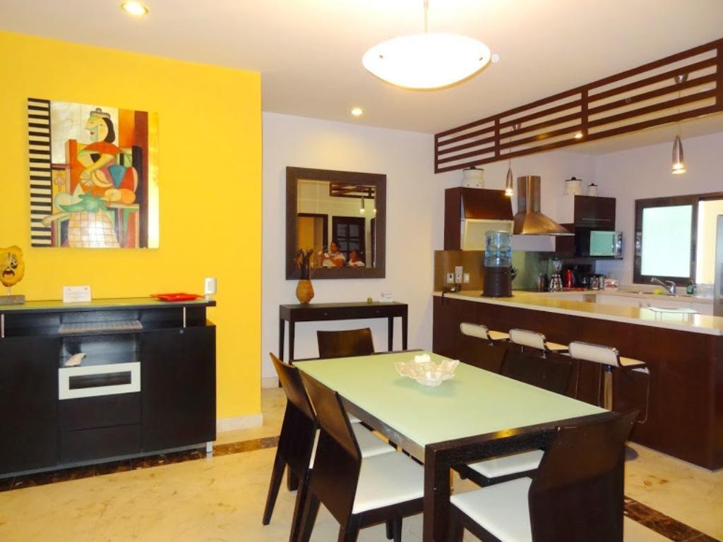 Paseo Del Sol Condohotel By Bric Apartahotel