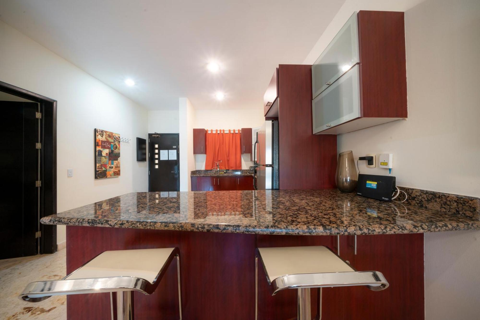 Surf 301 - Luxury Oceanview Beachfront With Gym - At El Faro * Playa del Carmen
