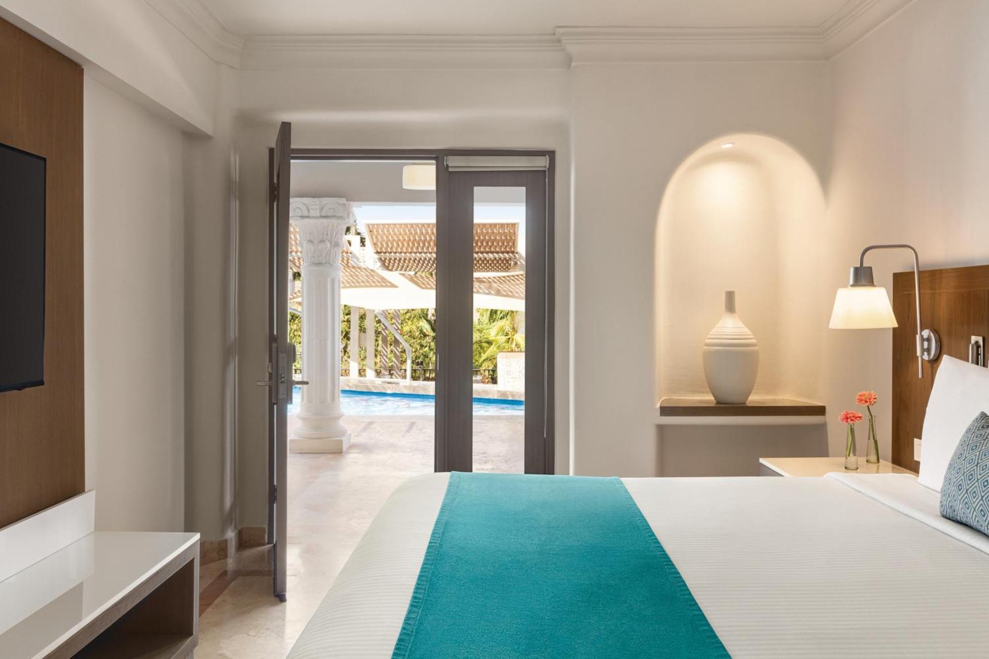 Panama Jack Resort 4*