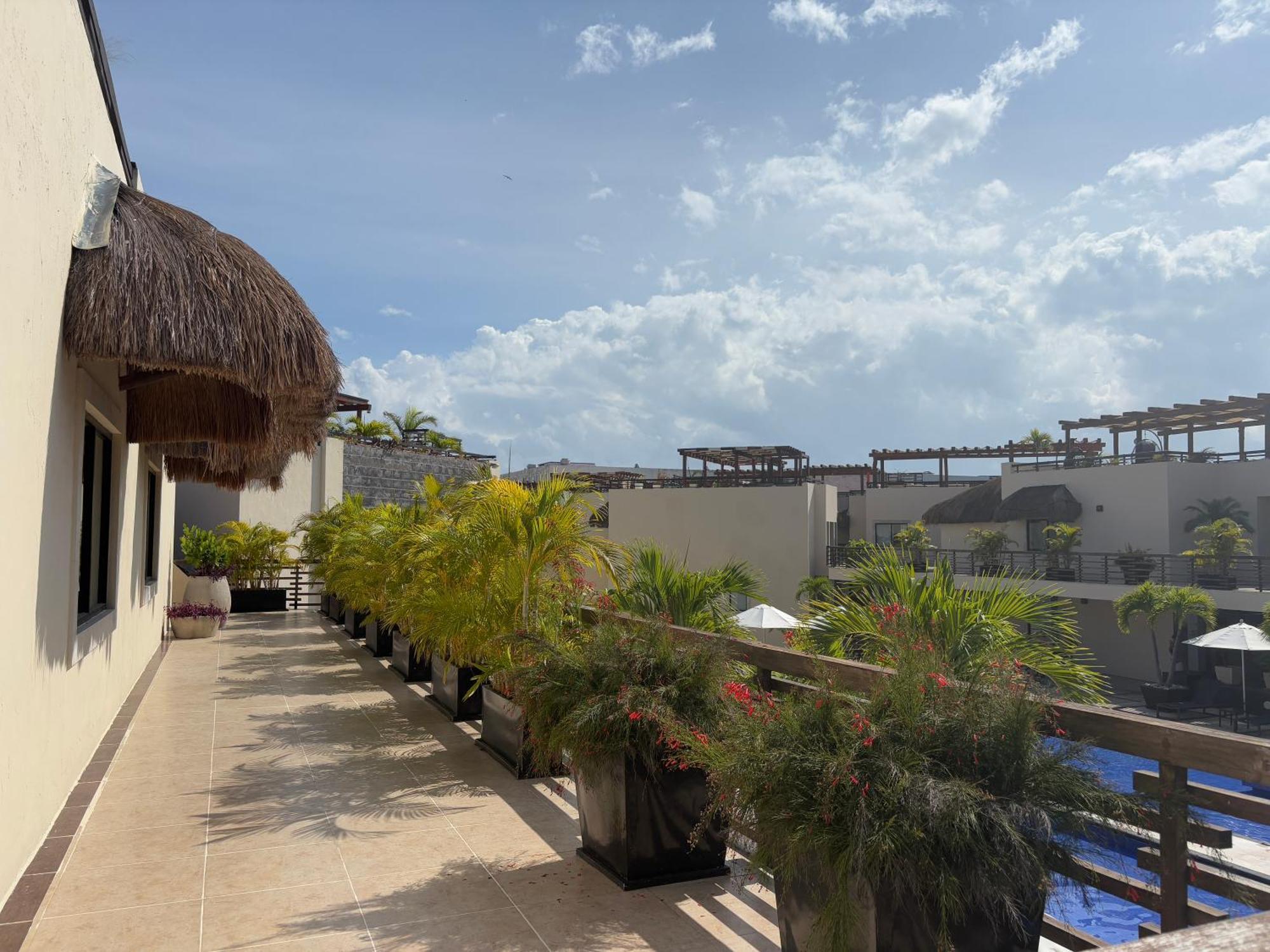 Apartahotel Awesome At Aldea Thai Beachfront *