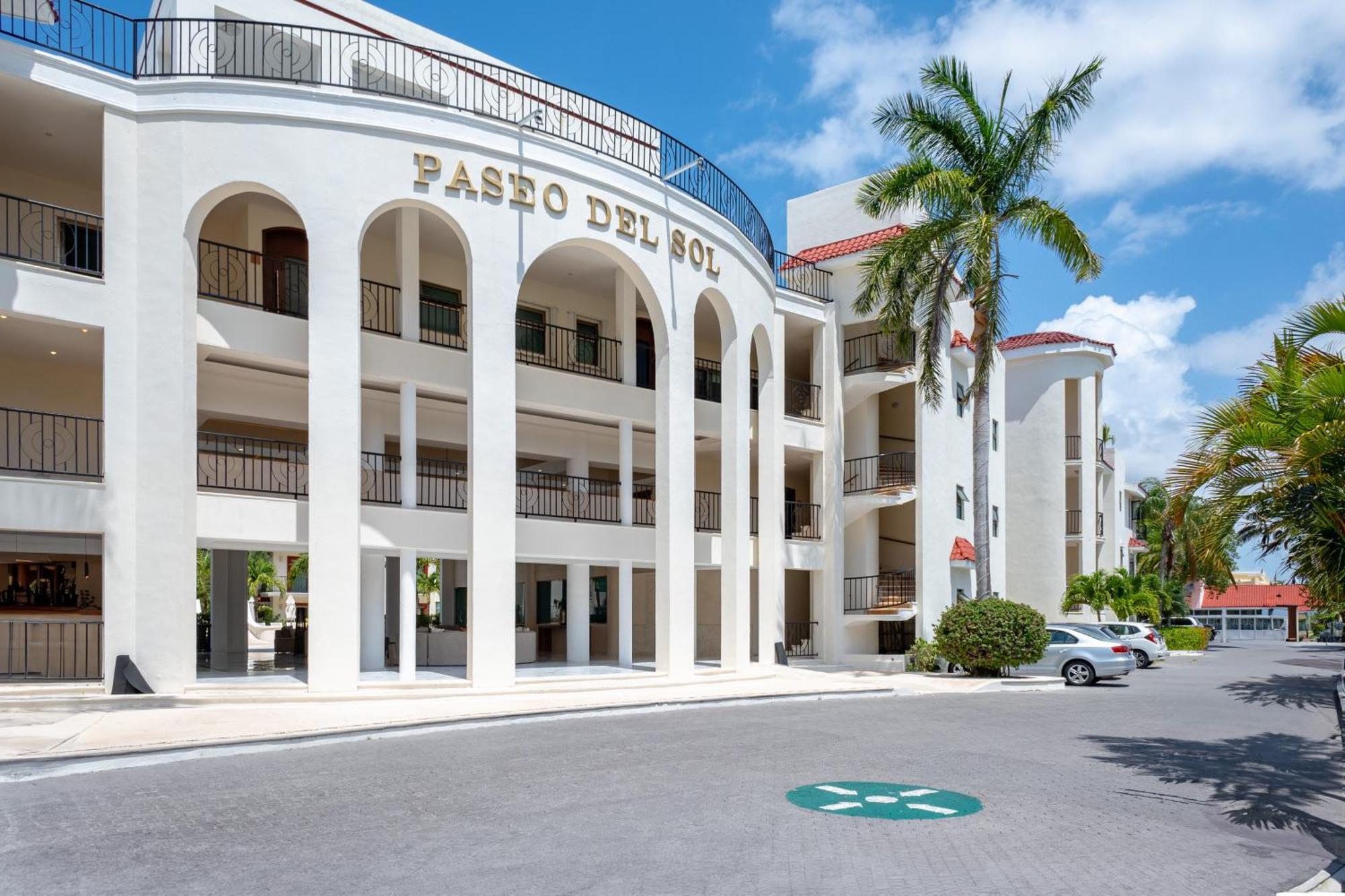Paseo Del Sol Condohotel By Bric Apartahotel