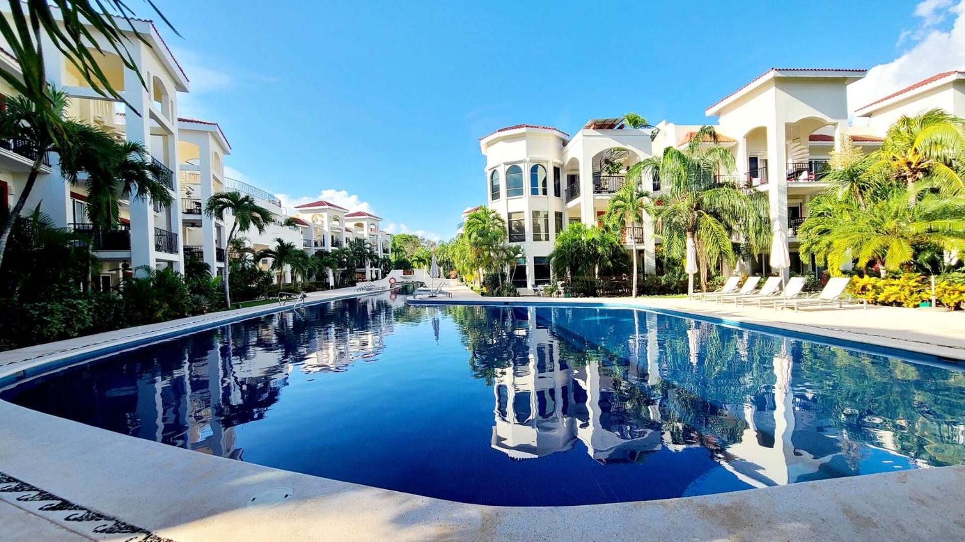 Paseo Del Sol Condohotel By Bric Apartahotel Playa del Carmen