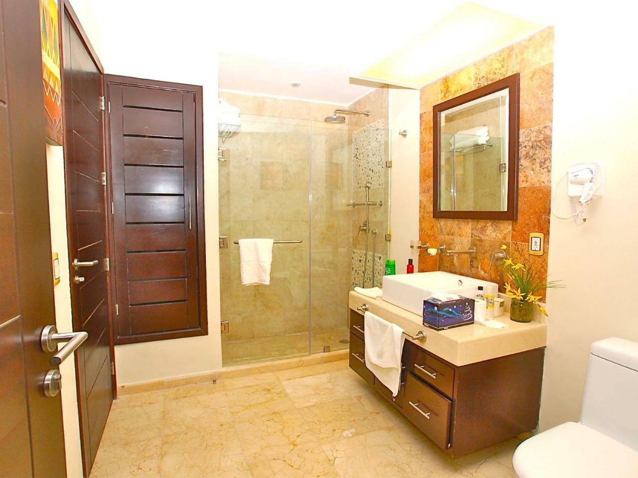 El Faro Aparthotel