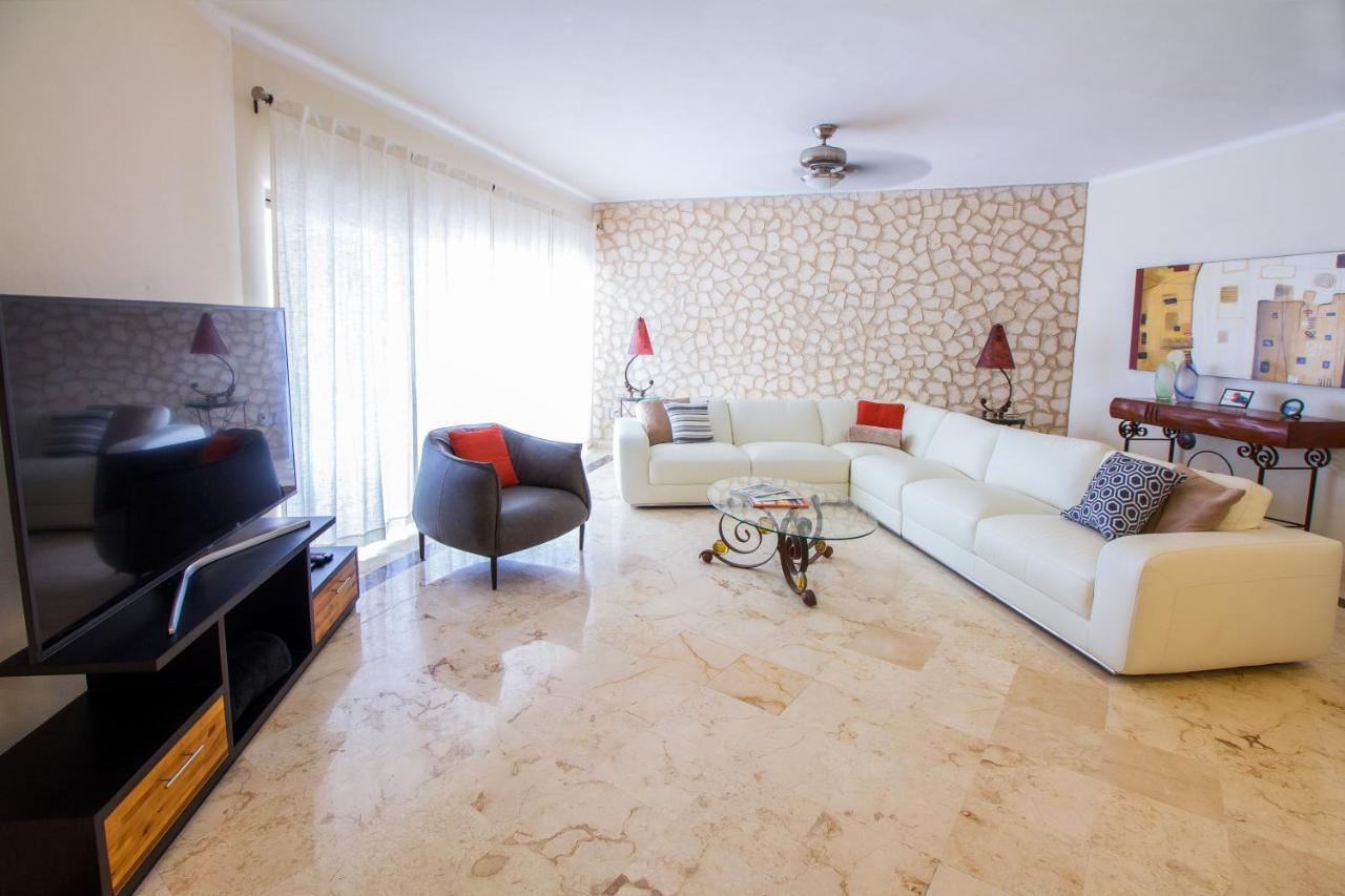 Corto Maltes 203 2 Bedroom Ocean View Apartment *