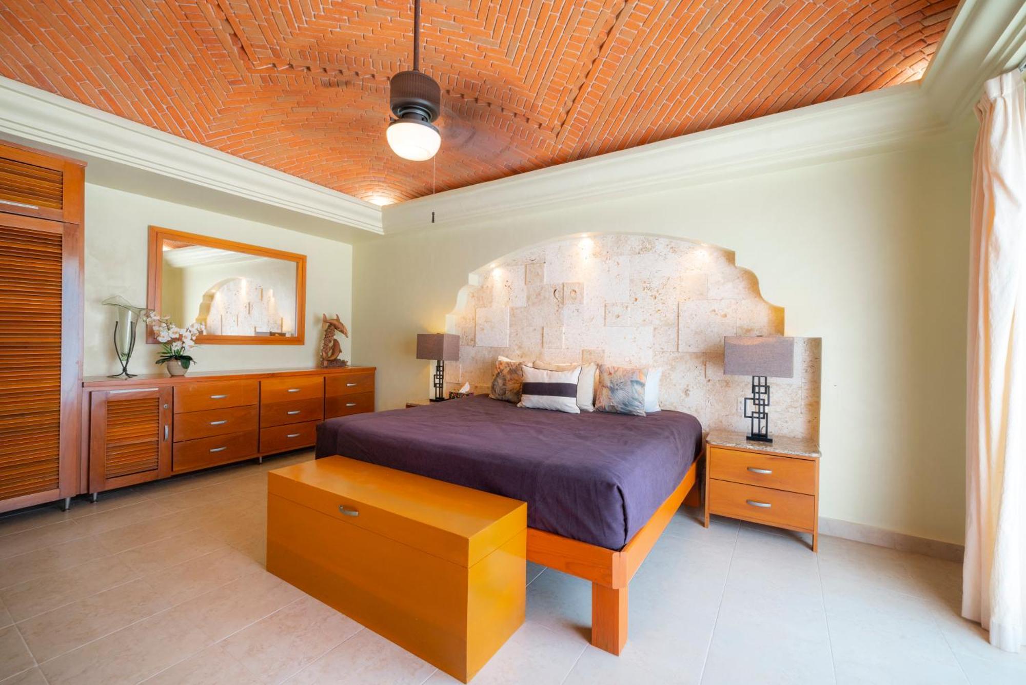 With 4 Bedrooms - Spacious Oceanview With Private Pool At Playacar Phase I Pura Vida Villa Playa del Carmen