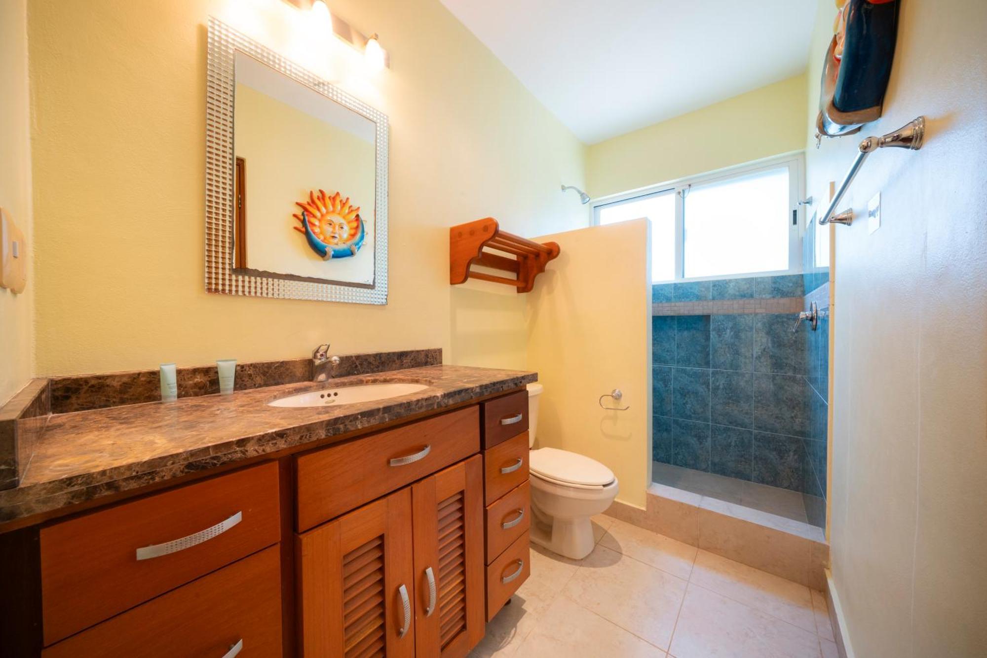 With 4 Bedrooms - Spacious Oceanview With Private Pool At Playacar Phase I Pura Vida Villa Playa del Carmen