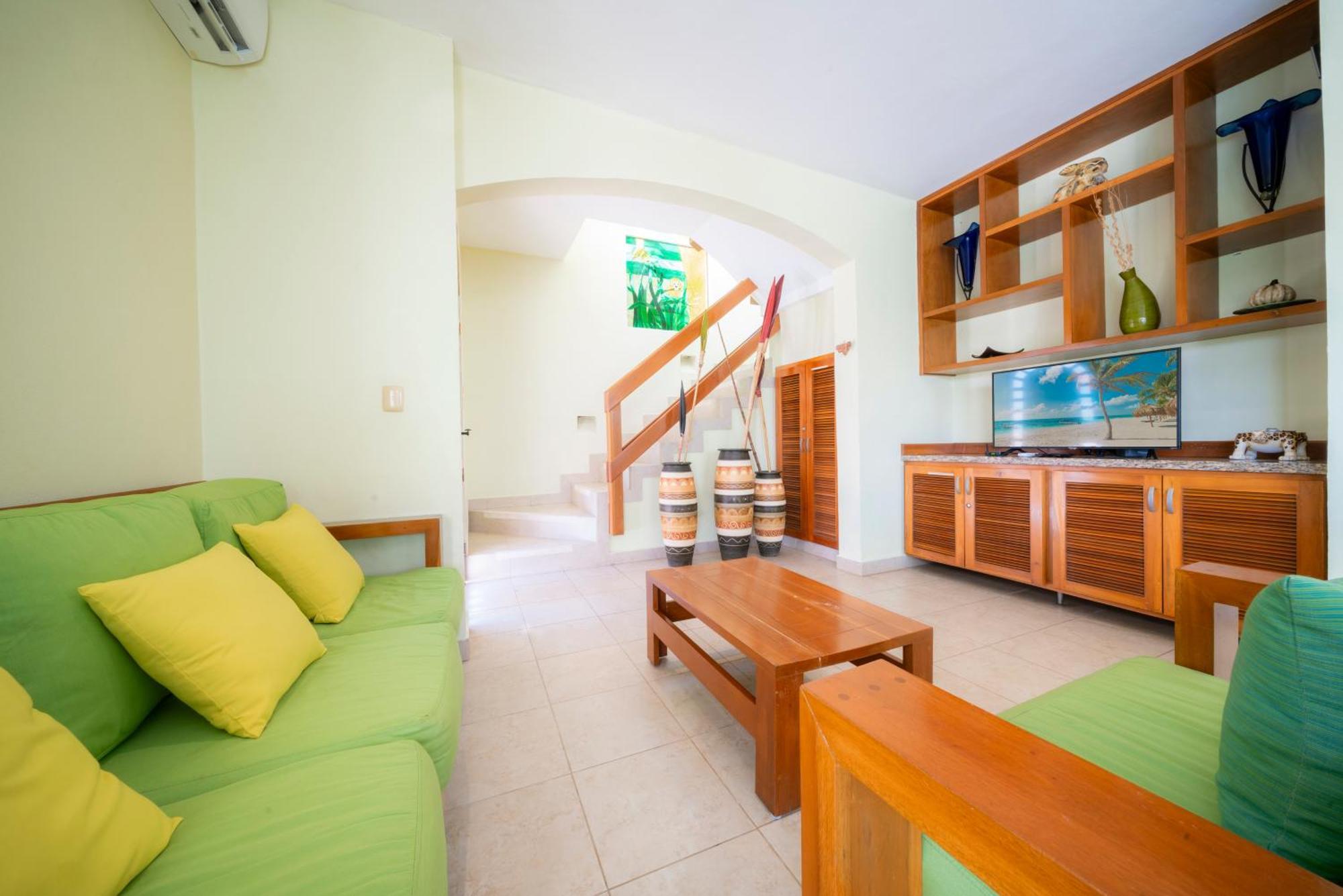 With 4 Bedrooms - Spacious Oceanview With Private Pool At Playacar Phase I Pura Vida * Playa del Carmen