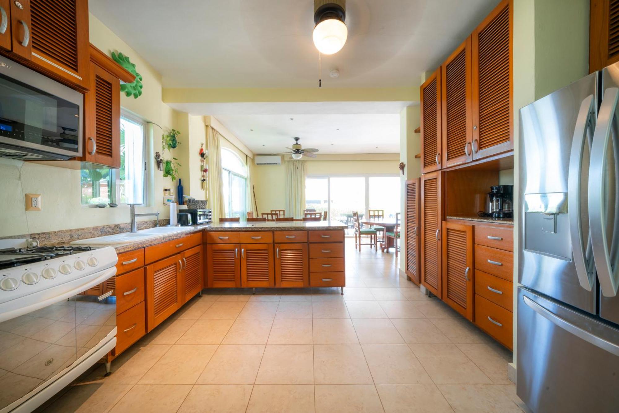 With 4 Bedrooms - Spacious Oceanview With Private Pool At Playacar Phase I Pura Vida Villa
