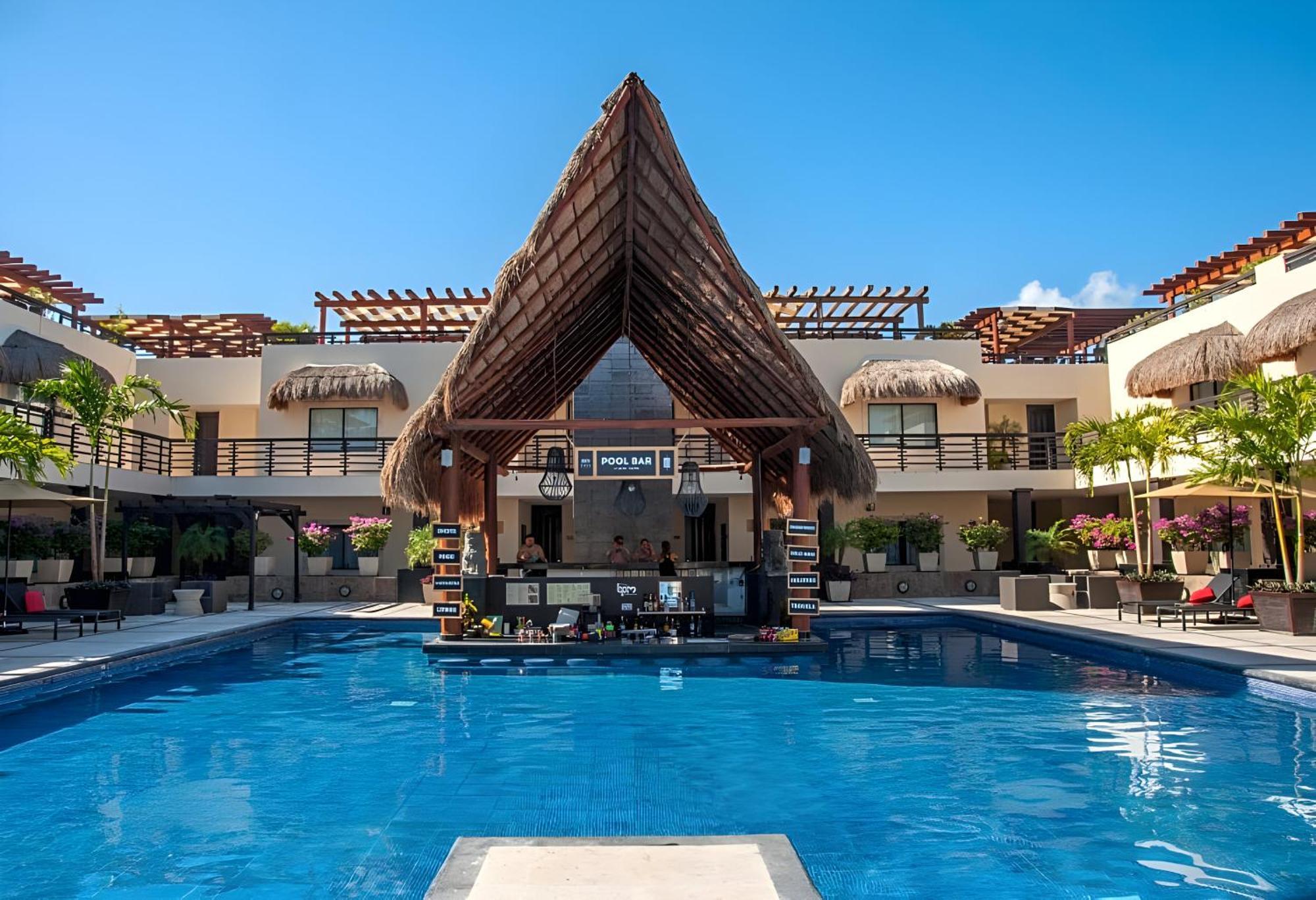 Awesome At Aldea Thai Beachfront Aparthotel
