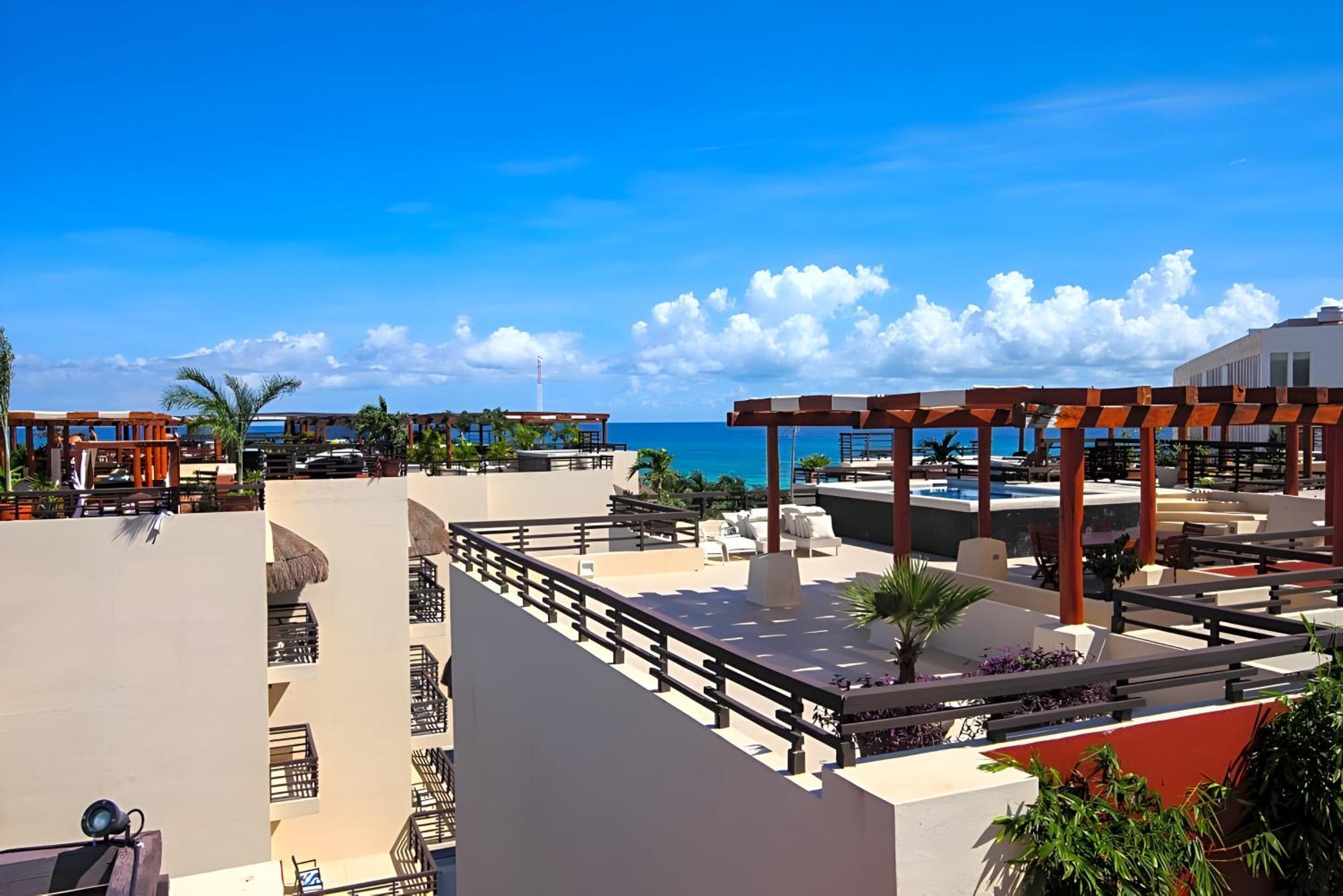 Awesome At Aldea Thai Beachfront Aparthotel Playa del Carmen