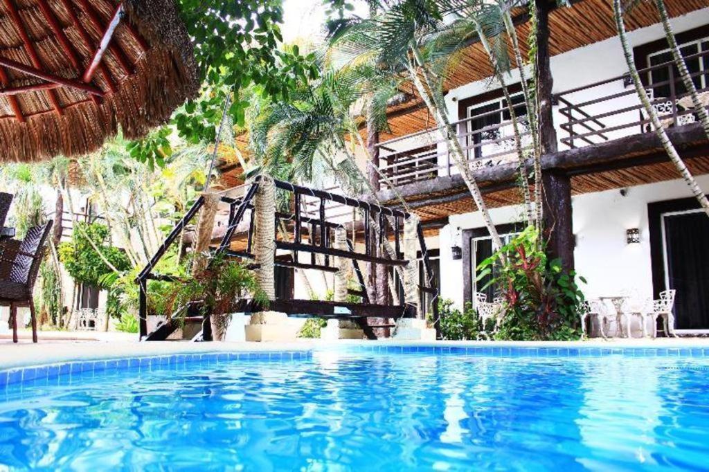 Maya Del Carmen Hotel