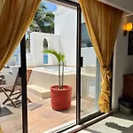 Pelicano Inn Playa del Carmen - Beachfront Hotel