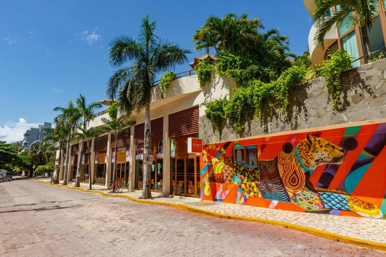 El Taj Oceanfront&beachside 4*