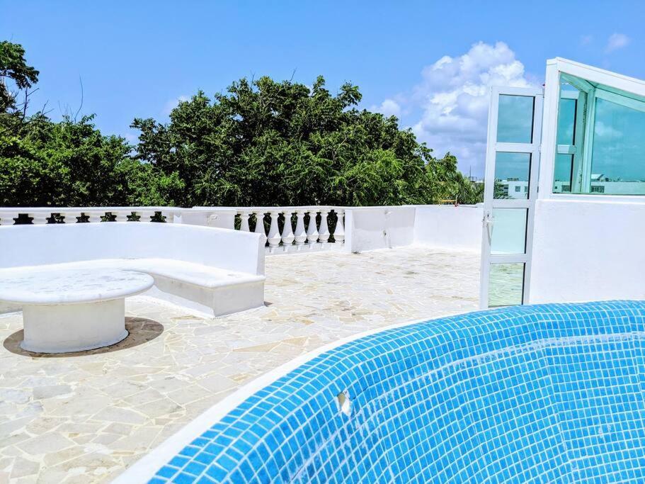 Castillo Playacar: Large Group Beachfront With Rooftop Pool Holiday home *