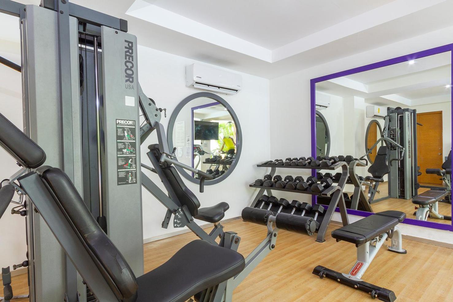 In Excellent Location Apartment