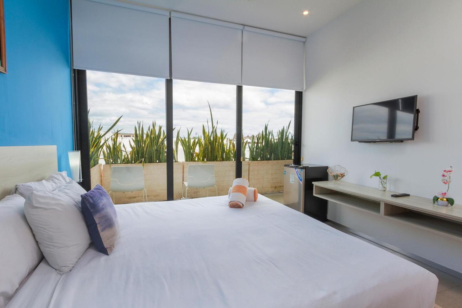 In Excellent Location Apartment