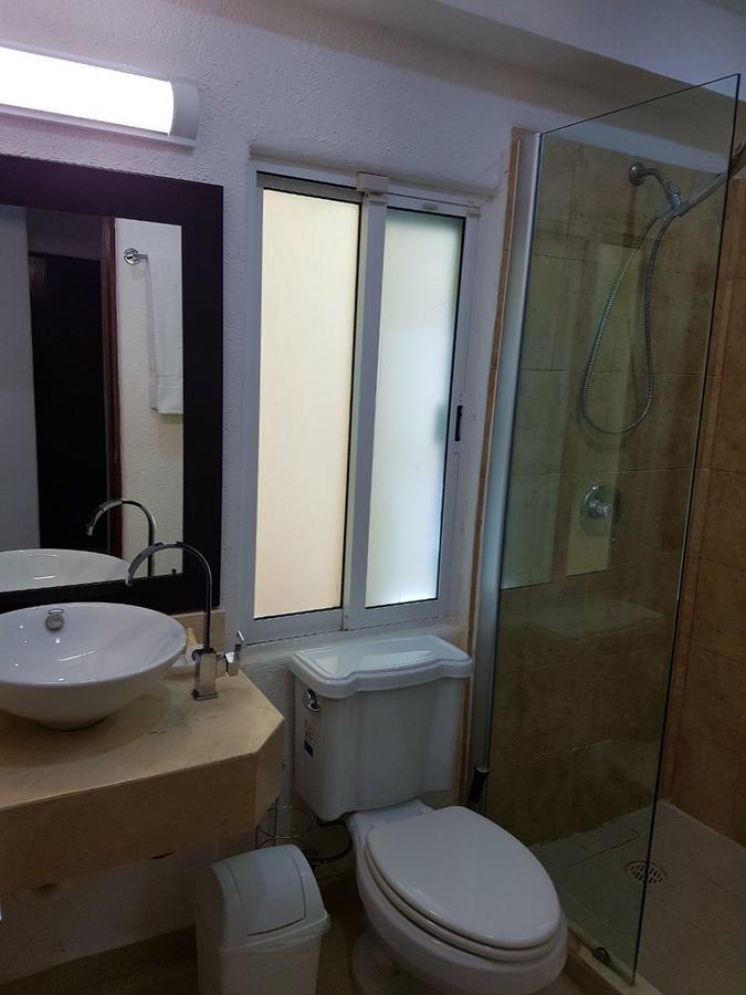And Great Location Steps Away From Mamitas 2 Bedroom By Happy Address Apartment *