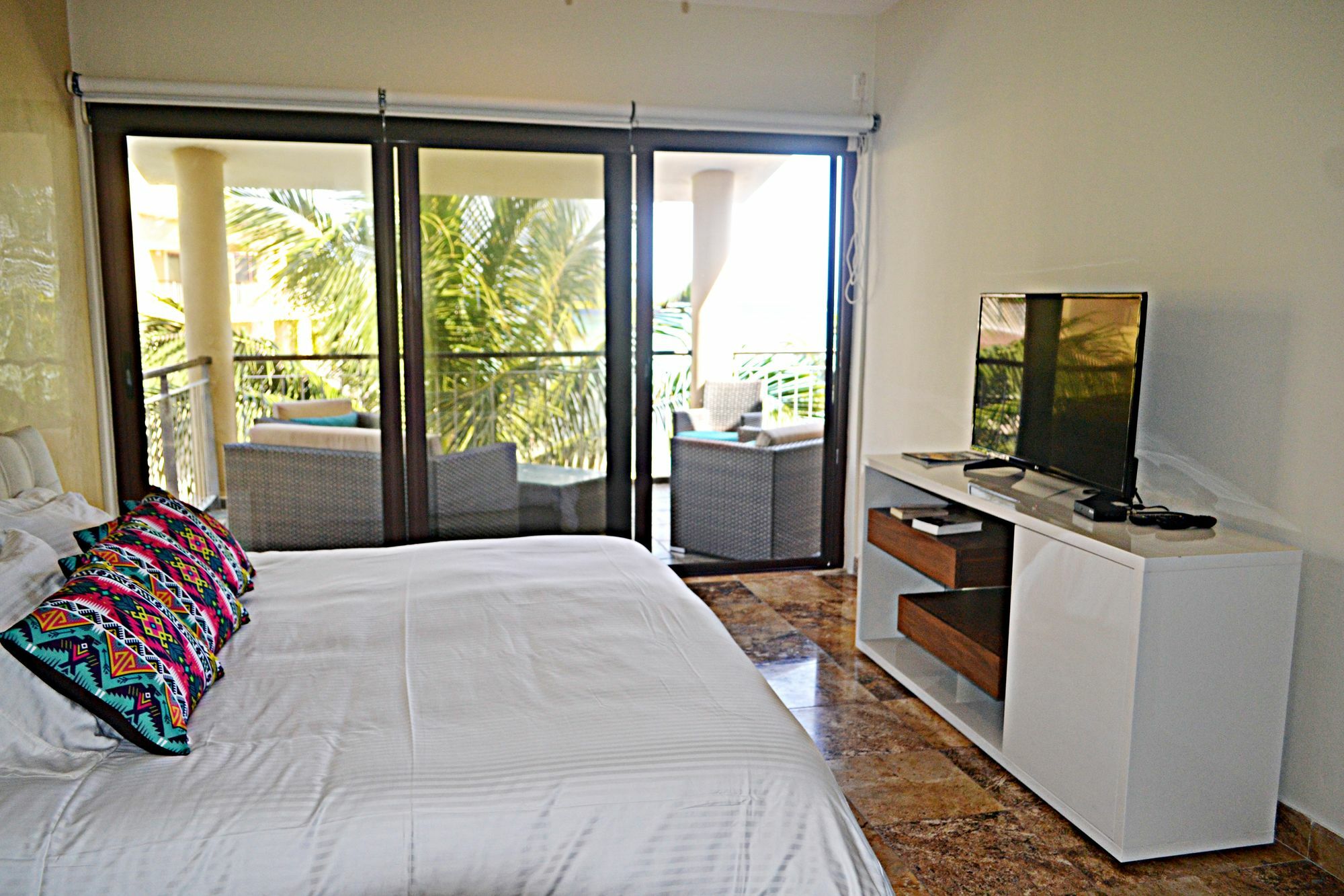 Apartahotel El Faro 4*