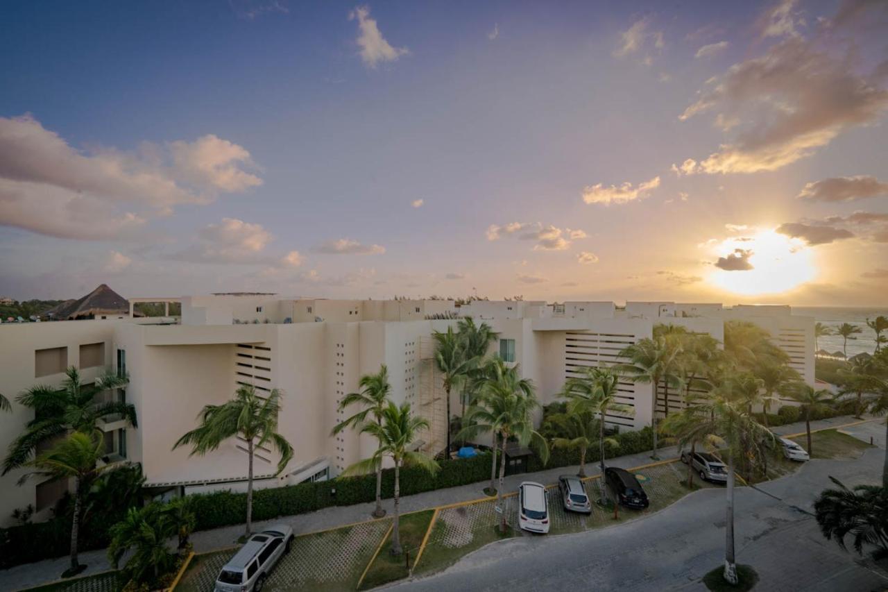 Luxury Complex - Infinity Pool And Private Club - At The Elements 108 Playa del Carmen