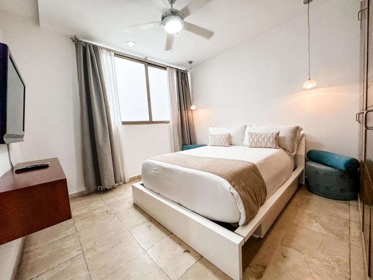 Dc 1103 Trendy In Mamitas Area Half Block To 5th Apartamento