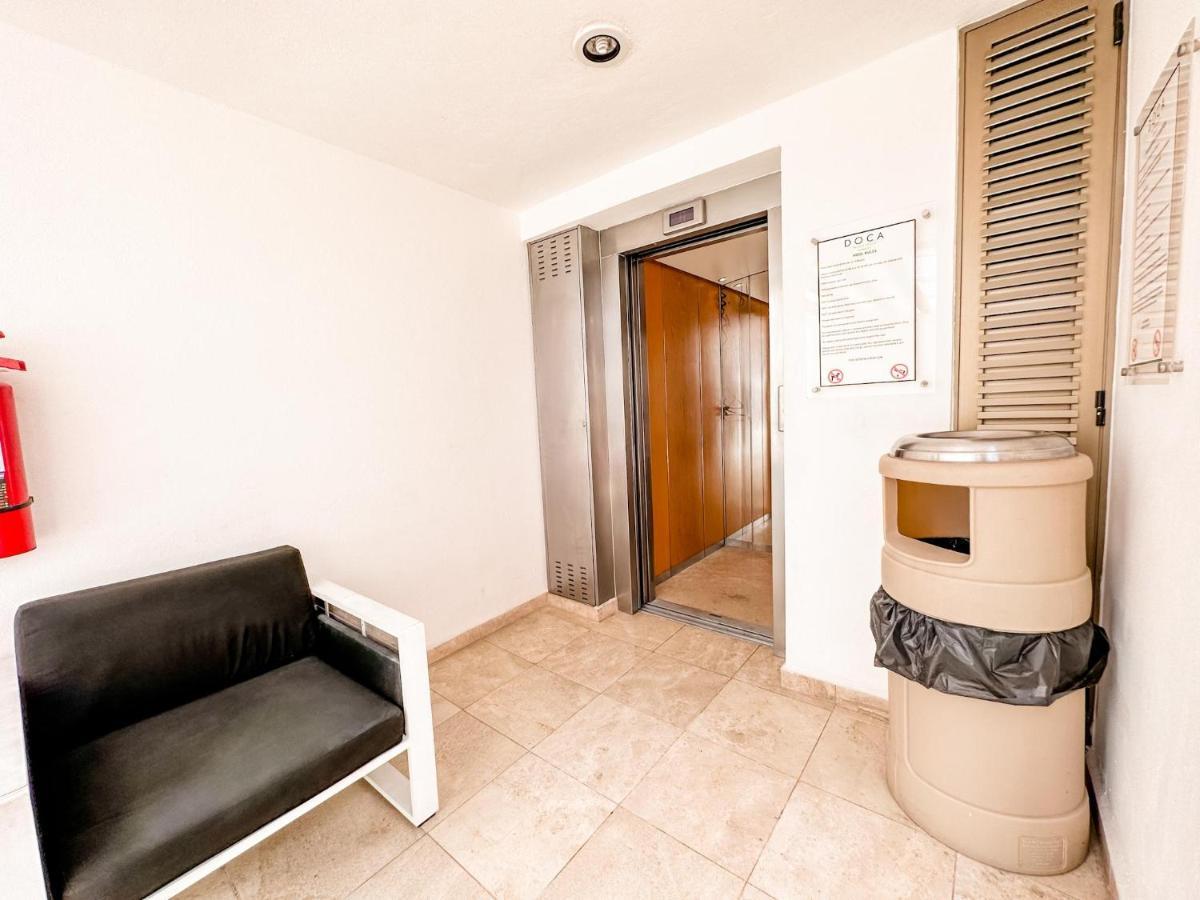 Dc 1103 Trendy In Mamitas Area Half Block To 5th Apartamento