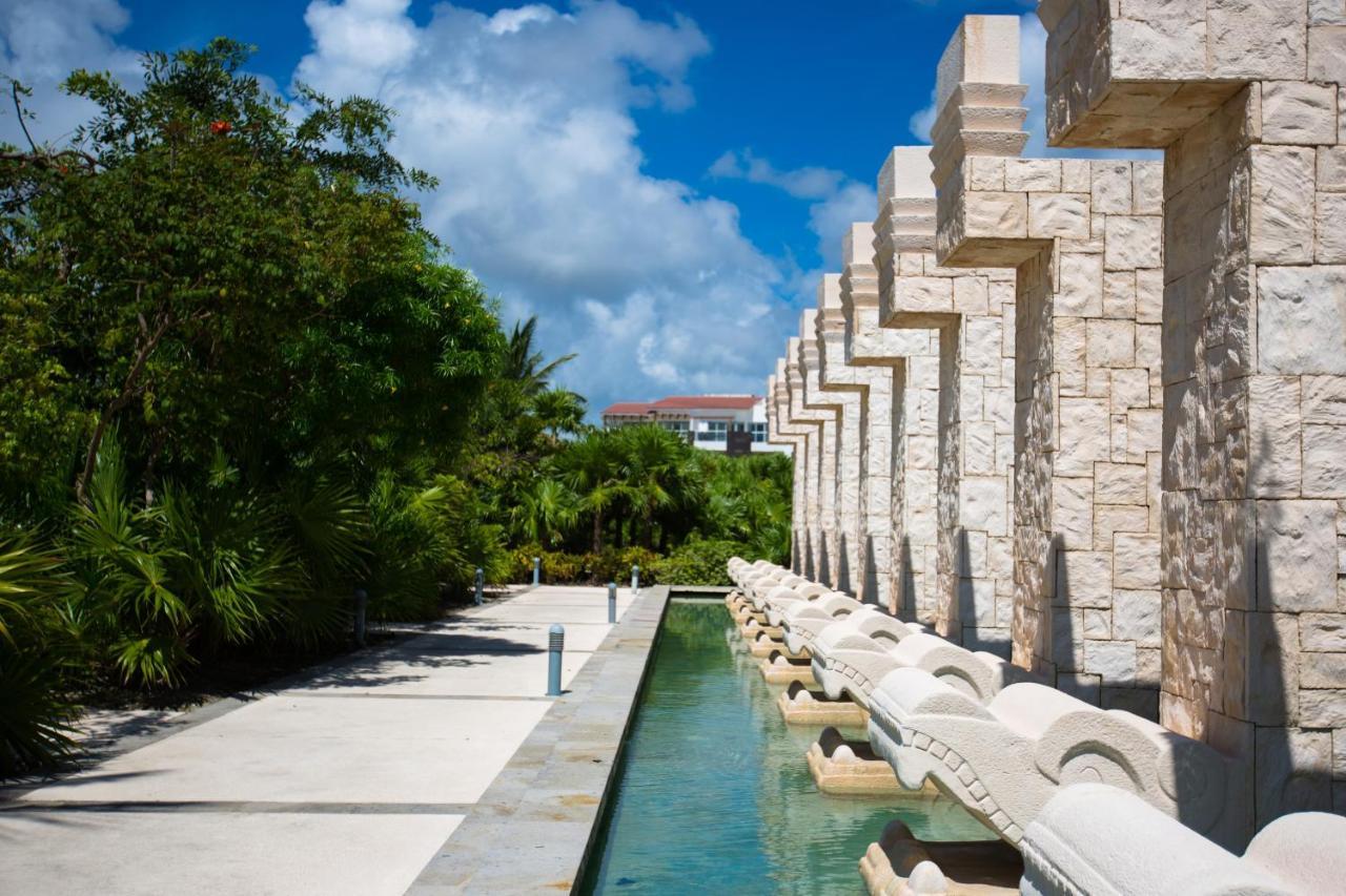 Boutique Oceanfront Apartahotel *
