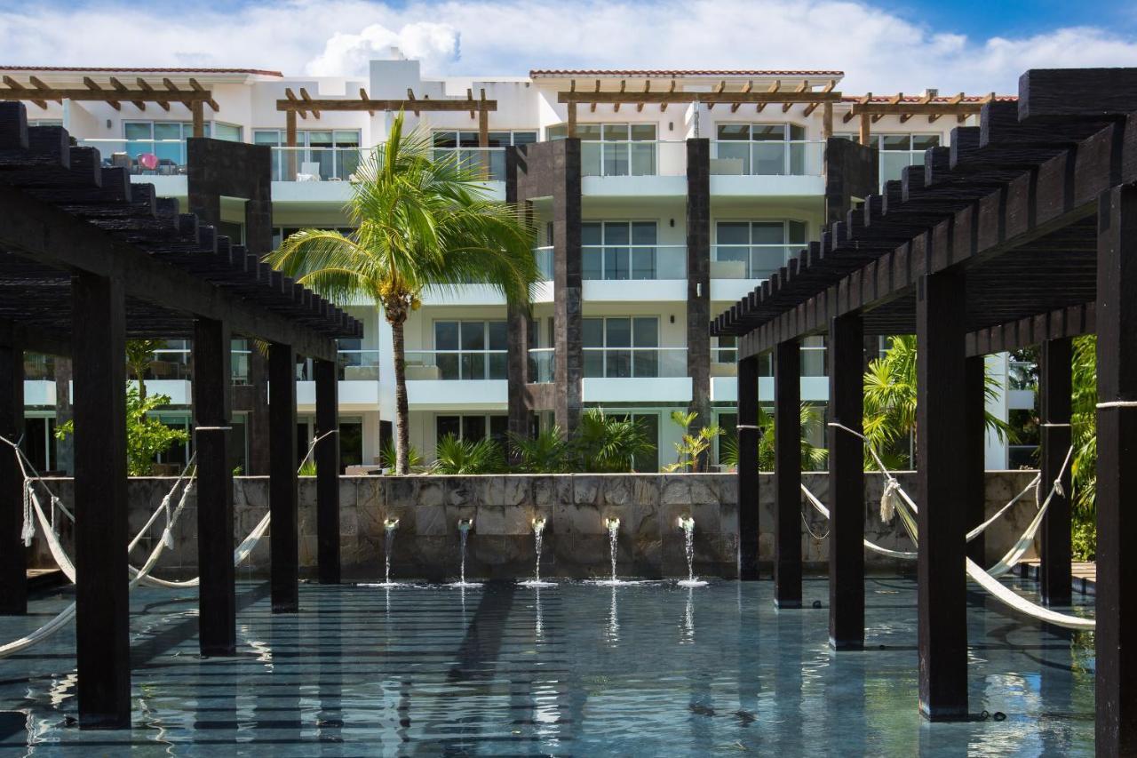 Boutique Oceanfront Apartahotel