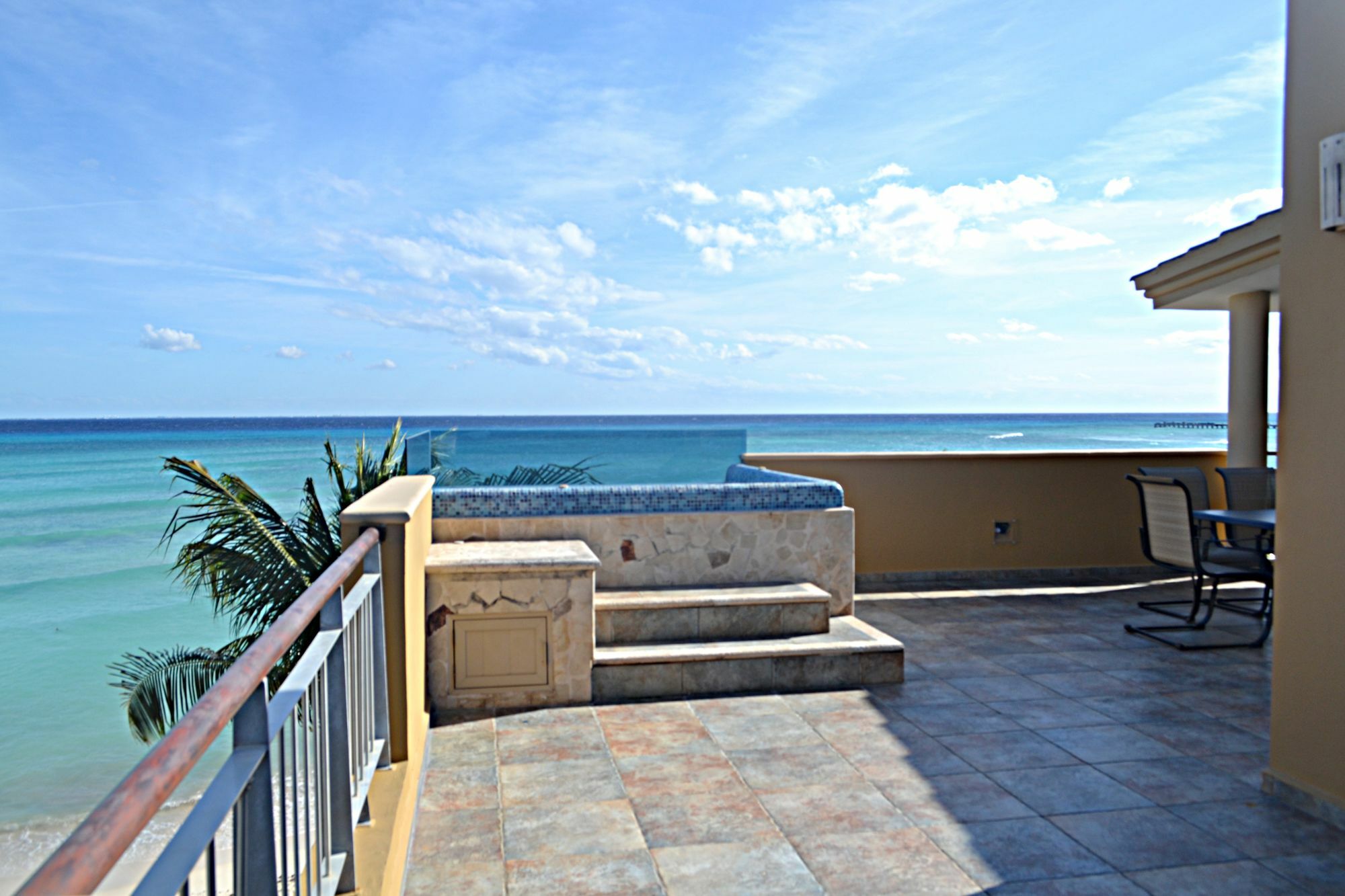 Aparthotel El Faro